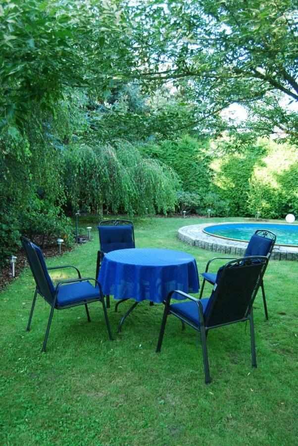 Ferienwohnung Aronia Warlow Zewnętrze zdjęcie